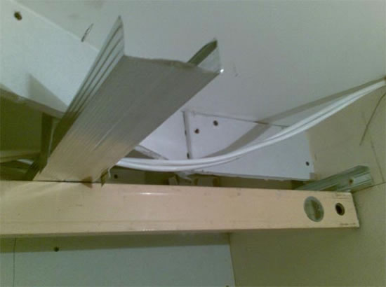 подвесной потолок в ванной комнате