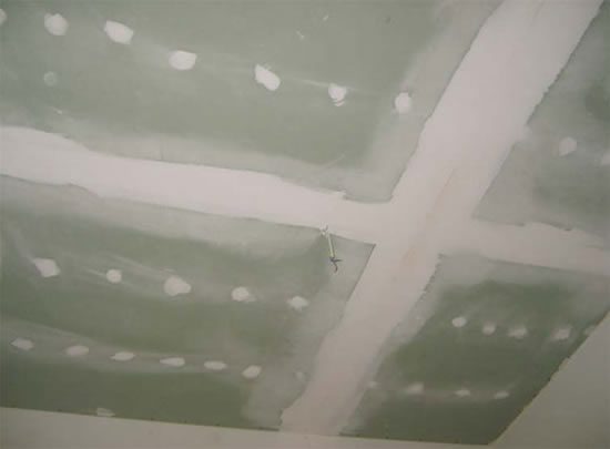 как своими руками правильно подшить потолок гипсокартоном