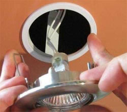 купить потолочный светильник для ванной