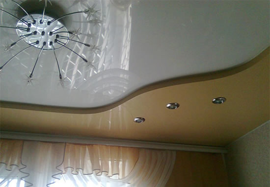 как отделать потолок на кухне