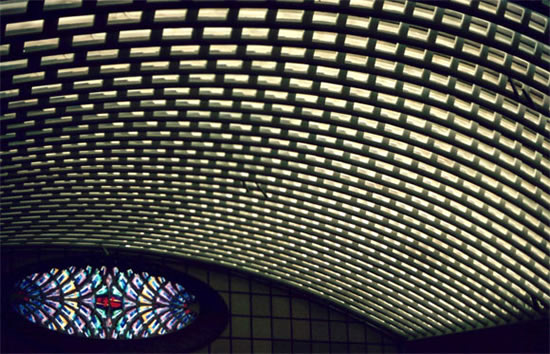 подвесной потолок сетчатый преимущества