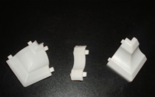 углы для потолочного плинтуса