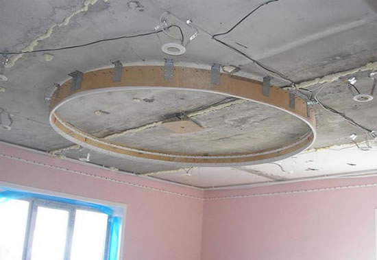 как делают многоуровневые натяжные потолки