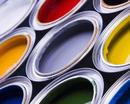 какой краской красить потолок