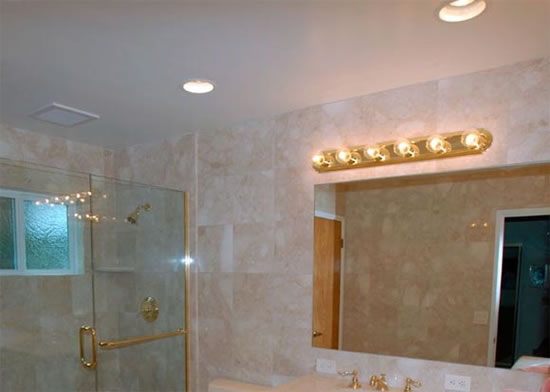 подвесные потолки в ванную