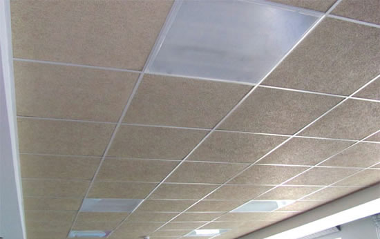 подвесные потолки преимущества