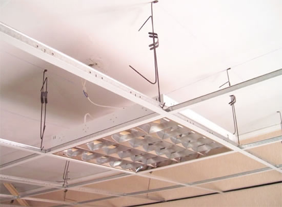 как правильно установить подвесной потолок
