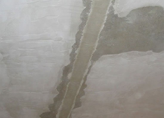 чем заделать русты на потолке советы