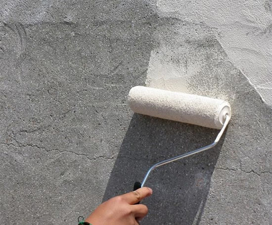 как грунтовать потолок перед покраской