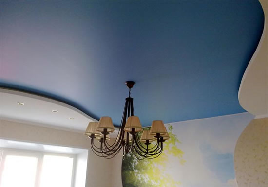 сатиновый натяжной потолок устройство