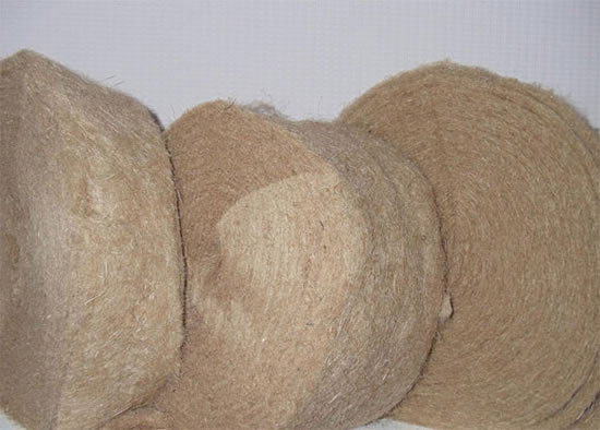 как и чем засыпать потолок бани