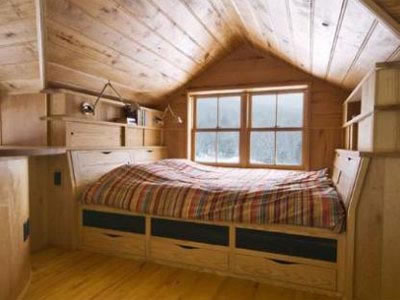 ремонт мансарды спальня