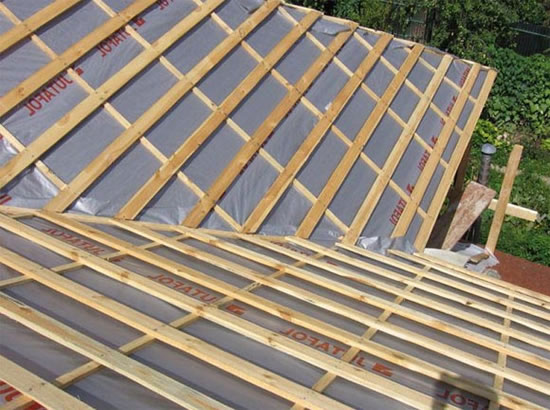 как монтируется обрешетка и рассчитывается ее шаг