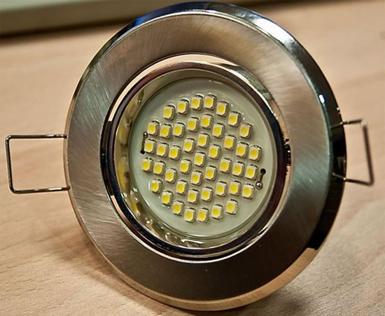 как сделать крепление светильников в натяжном потолке