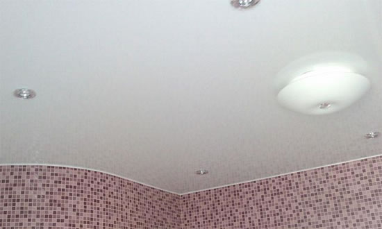 влагозащищенные потолочные светильники для ванной