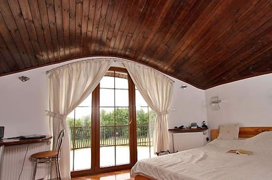 дизайн крыши дома с мансардой