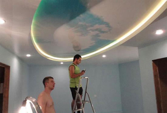 монтаж натяжных потолков с 3d эффектом