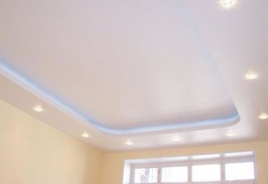 уход за натяжным потолком советы