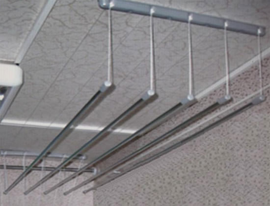 монтаж потолочной сушилки для белья