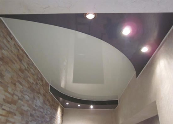 натяжные потолки преимущества