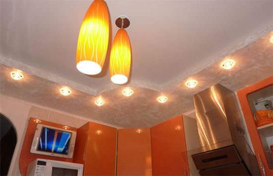 какой потолок сделать в кухне