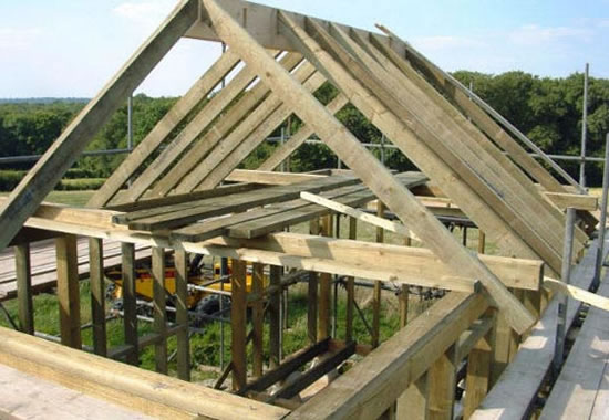 стропильная система в деревянном доме