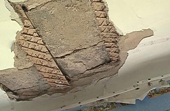 провис натяжной потолок