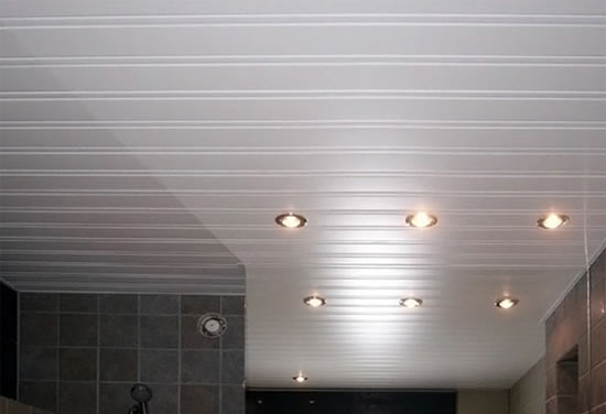 панели реечные для потолка