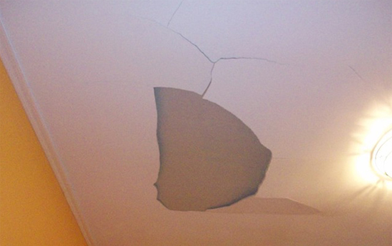 как подготовить потолок к окрашиванию