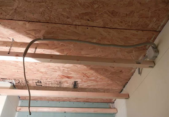 крепление кабеля к потолку рекомендации