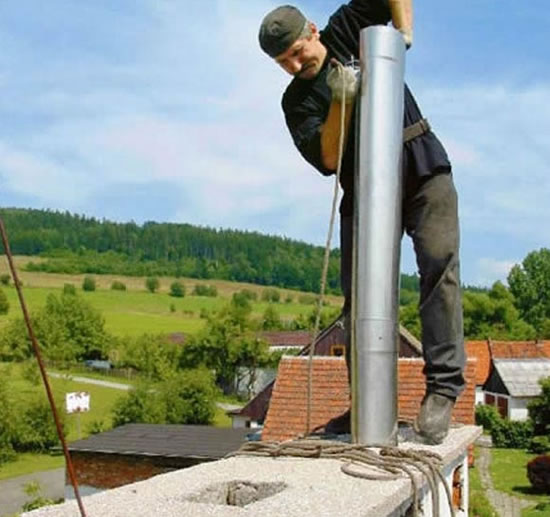 монтаж дымоходной трубы