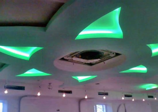 отделка потолка гипсокартоном достоинства