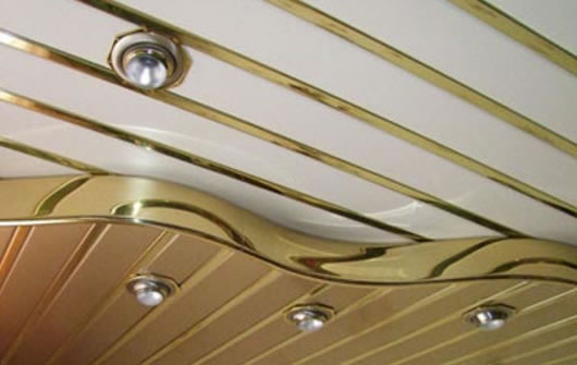 варианты потолка в ванной комнате