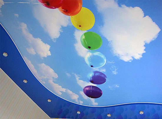 фотопечать цветы на натяжных потолках