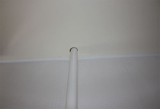 как сделать отверстие в натяжном потолке