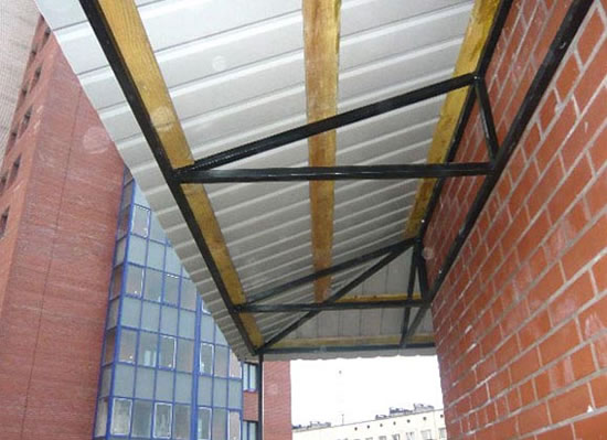 крыша для балкона