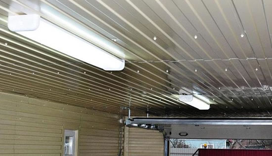 чем подбить потолок в гараже