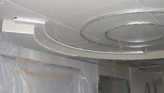 как сделать потолок спальни с гипсокартона