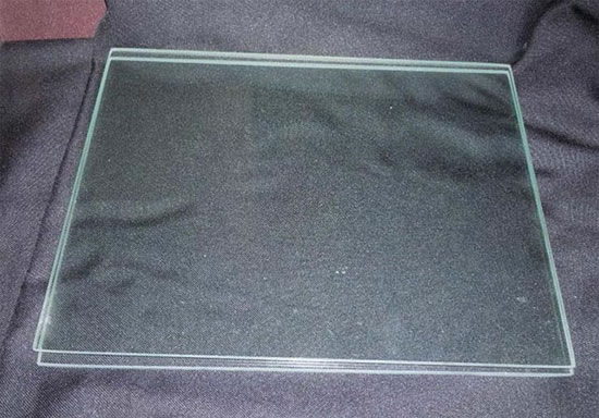 стоимость оргстекла влияет на цену потолка