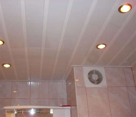 варианты подвесных потолков на кухне