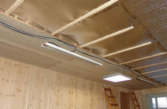 как правильно утеплить потолок частного дома