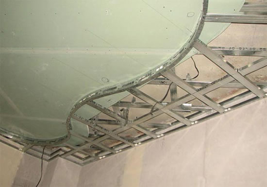 натяжные потолки на гипсокартонные стены