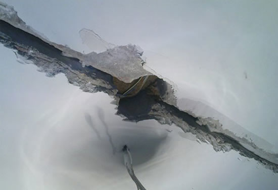 заделка рустов на потолке