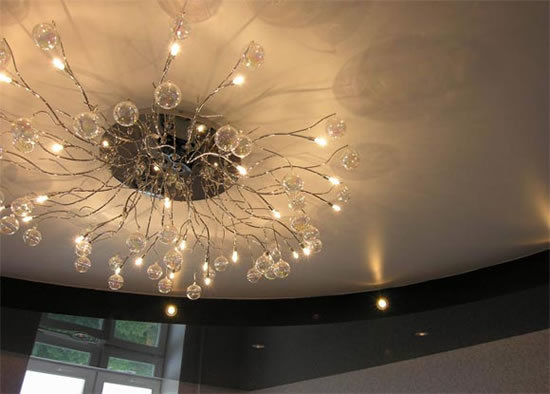 люстры на натяжные потолки