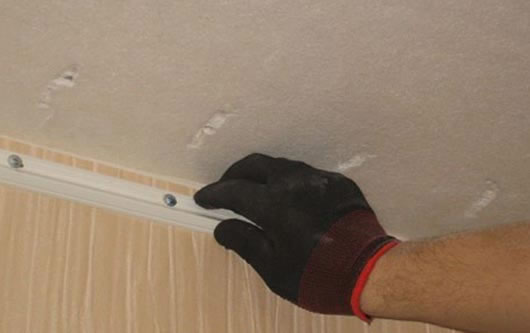 как делается двухуровневый натяжной потолок