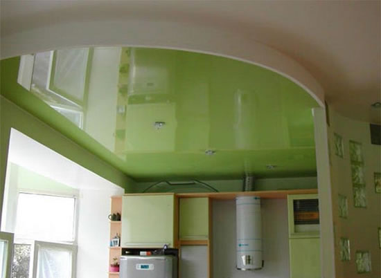 дизайн подвесных потолков на кухне