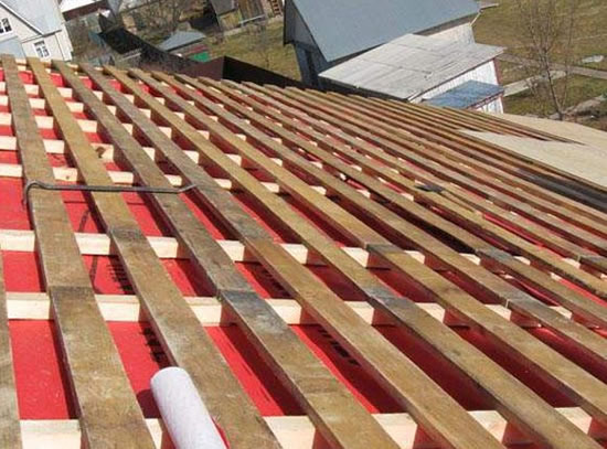 как правильно уложить обрешетку